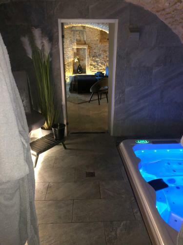 Apartamento Jaccuzi & Spa Des Caves Stanislas