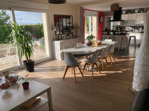Chambre D H�te Avec Piscine