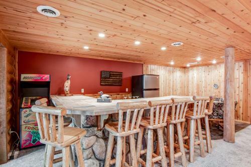 Cranberry Cove Lodge