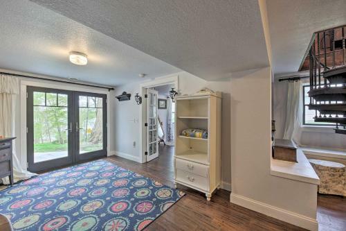 Big Cedar Lake House Views, 100 Ft To Water!
