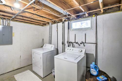Green Bay Home 3 Blocks To Lambeau Field!