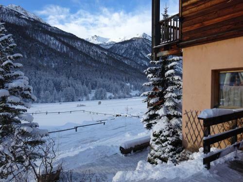 Hotel Le Chalet D'en H�
