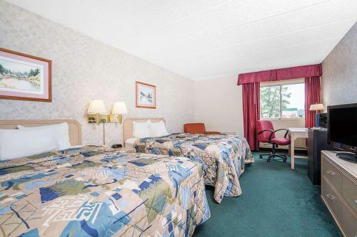 Hotel Norwood Inn & Suites La Crosse