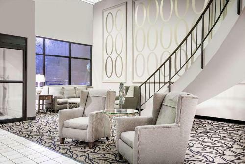 Hotel Norwood Inn & Suites La Crosse