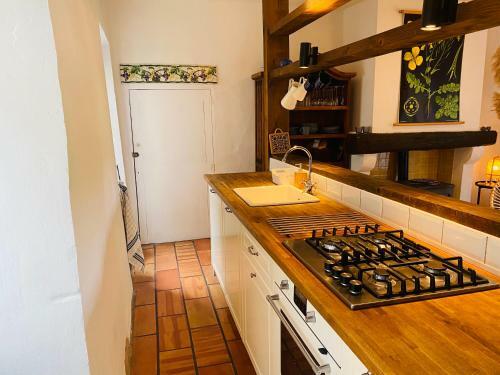 Pretty Village House, Nizas Pezenas