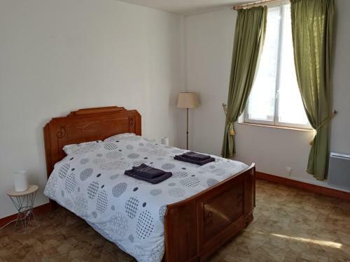 Apartamento Appartement de Ville Avec Cour Priv�e