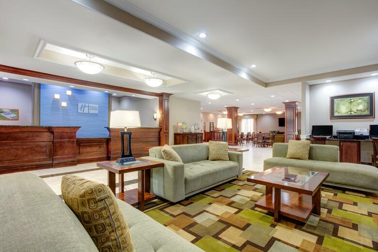 Holiday Inn Express Hotel & Suites Galliano
