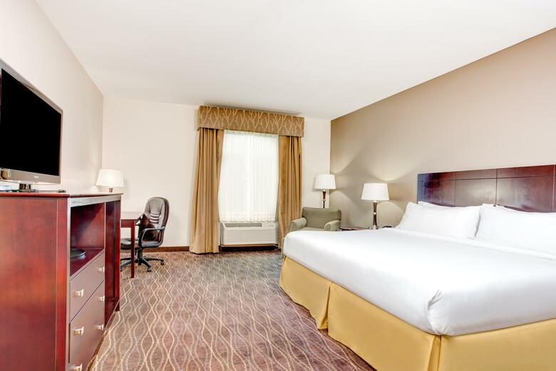 Holiday Inn Express Hotel & Suites Galliano