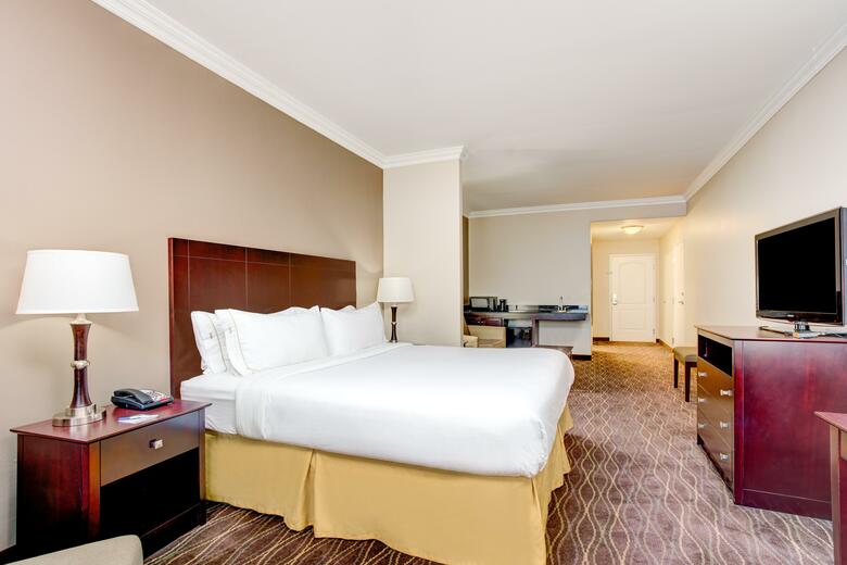Holiday Inn Express Hotel & Suites Galliano