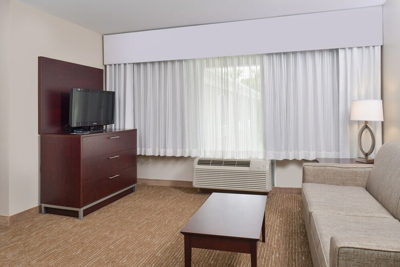 Holiday Inn Express Hotel & Suites Lafayette