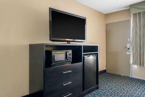 Hotel Quality Inn & Suites And Conference Center