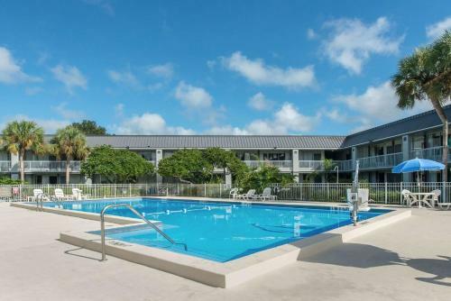 Hotel Quality Inn & Suites And Conference Center