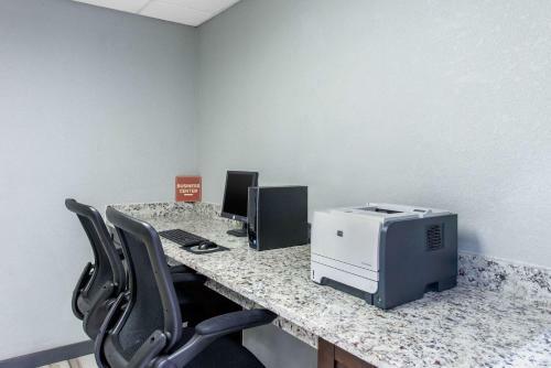 Hotel Quality Inn & Suites And Conference Center