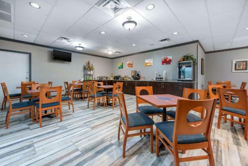 Hotel Quality Inn & Suites And Conference Center