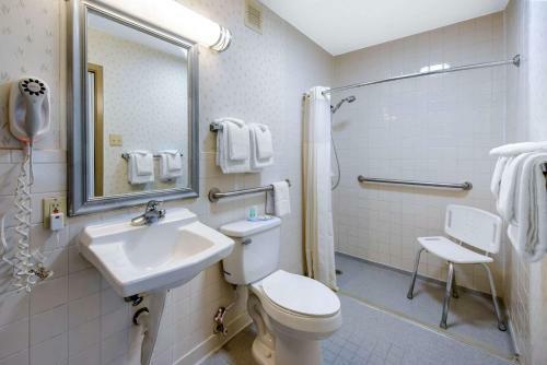 Hotel Quality Inn & Suites And Conference Center