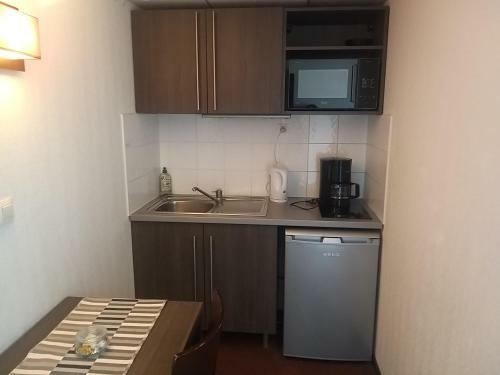 Apartamento Studio Privatif Dans H�tel R�sidence Nimes Gare