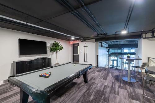 Apartamento Flexhome Skywalk To Fiserv U2 Rooftopgymparking