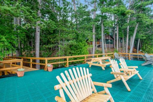 Cedar Cabin On Plum Lake