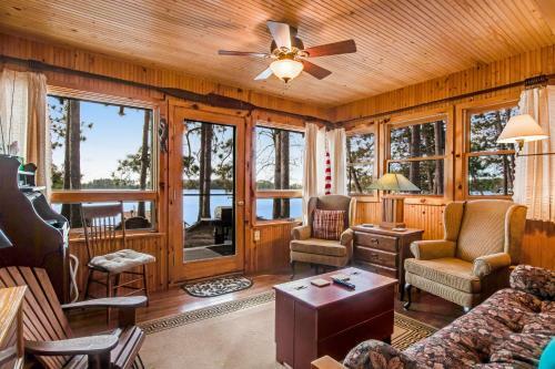 Bucky's Pineisle Retreat