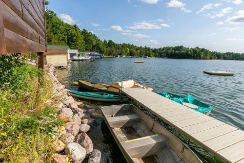Grandview Lakeside Log Lodge
