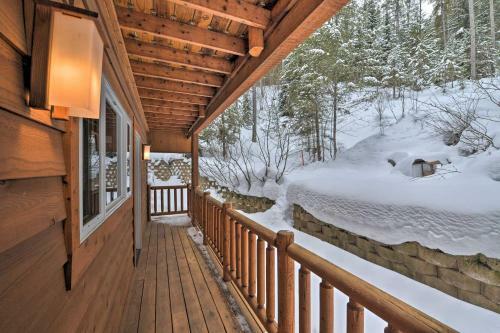 Spacious Alpine Cabin With Fireplace And Deck!