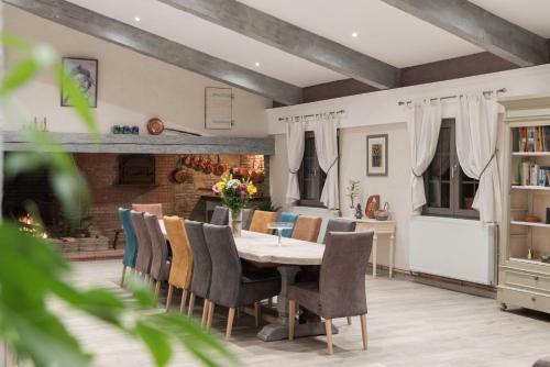 Hostal Le Mas Des Colombes