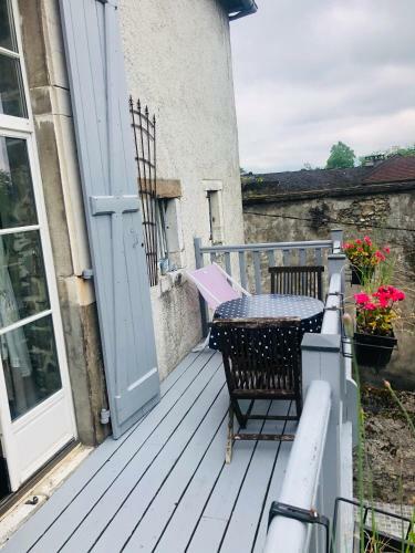 Hostal L?�glantine Studio