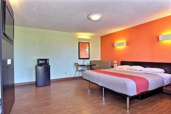 Motel 6 Gilman