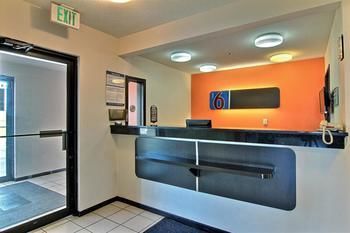 Motel 6 Gilman