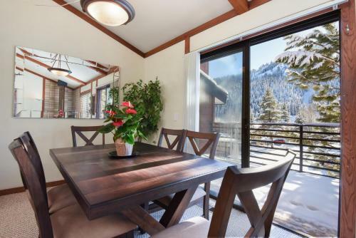 Valley View Bliss