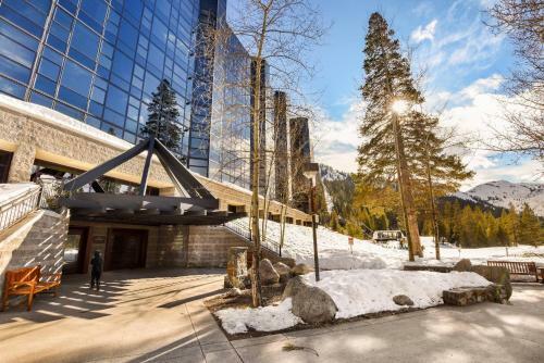 Resort At Squaw Creek #243