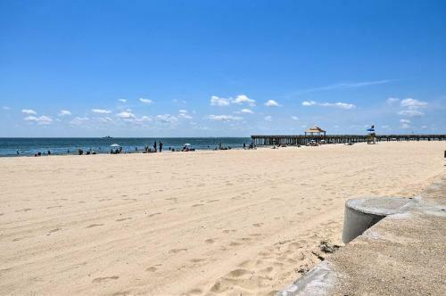 Apartamento Hampton Condo With Private Beach Entry Near Yorktown
