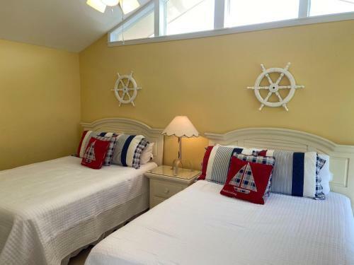 Surfside Beachfront Paradise By Jekyll Realty