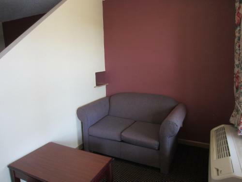 Motel First Western Inn - Fairmont City