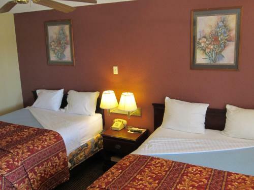 Motel First Western Inn - Fairmont City