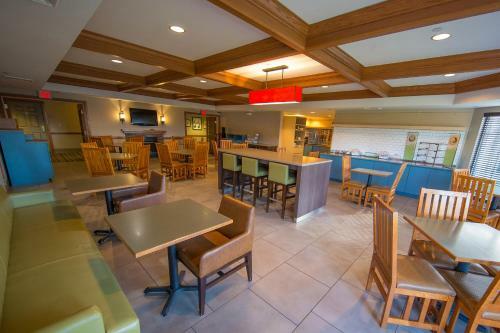 Hotel Country Inn And Suites Portage