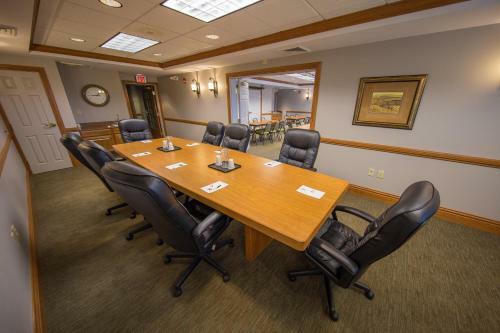 Hotel Country Inn And Suites Portage