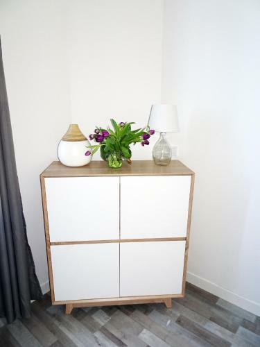 Apartamento Le Trendy: 2-room 2 Blocks From The Beach