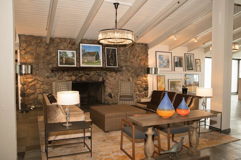 Hotel Pheasant Run Resort