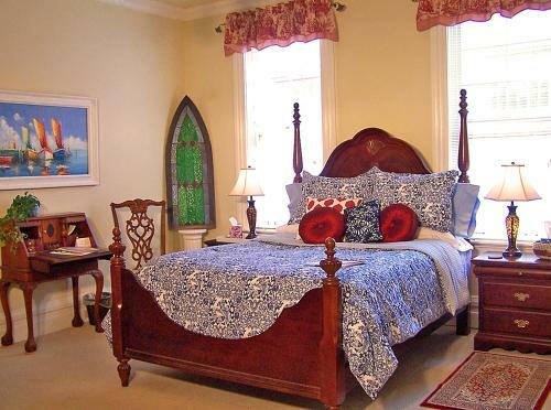 Lyndon House Bed & Breakfast