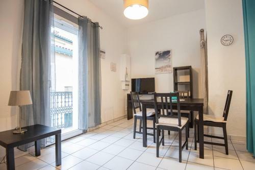 Apartment With 2 Balconies Near The Beach