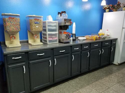 Motel Americas Best Value Inn-indy South