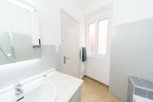 Apartamento Ravissant Triplex Et Duplex Au Centre de Pont St Esprit