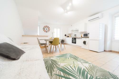 Apartamento Ravissant Triplex Et Duplex Au Centre de Pont St Esprit
