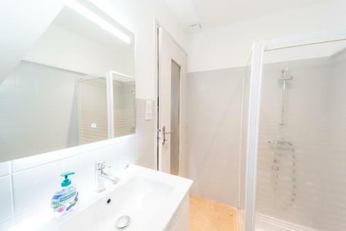 Apartamento Ravissant Triplex Et Duplex Au Centre de Pont St Esprit