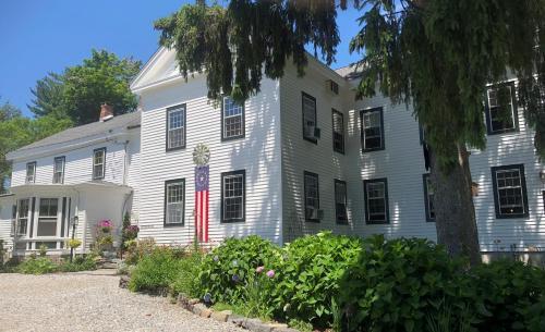 Riverwind Inn Bed And Breakfast