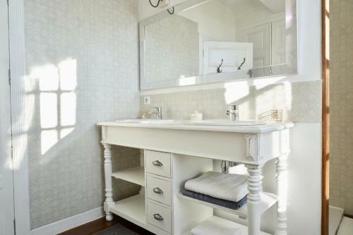 Bed & Breakfast Ecrin Des Sens - Manoir En Agenais