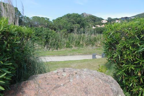 Apartamento T3 Rez de Jardin � Porto Vecchio