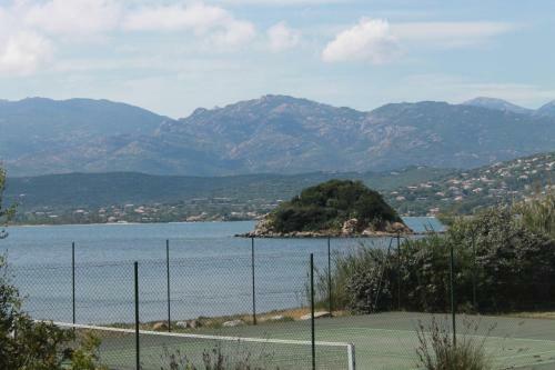 Apartamento T3 Rez de Jardin � Porto Vecchio