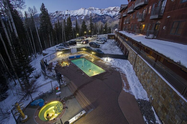 Bear Creek Lodge